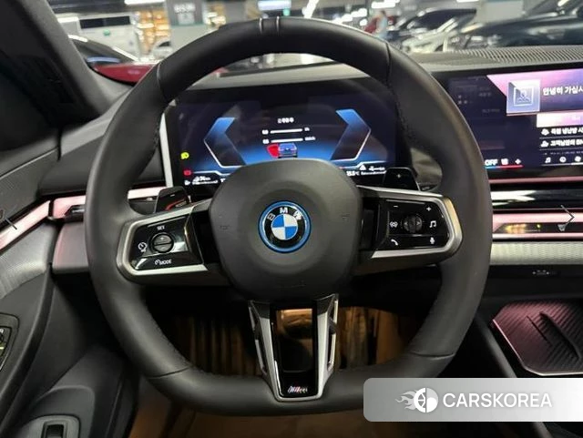 BMW 5 Series (G60) id 4940865 из Кореи 17