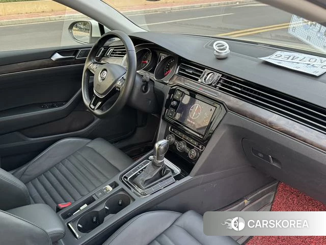 Volkswagen Magotan id 4221351 из Китая 20