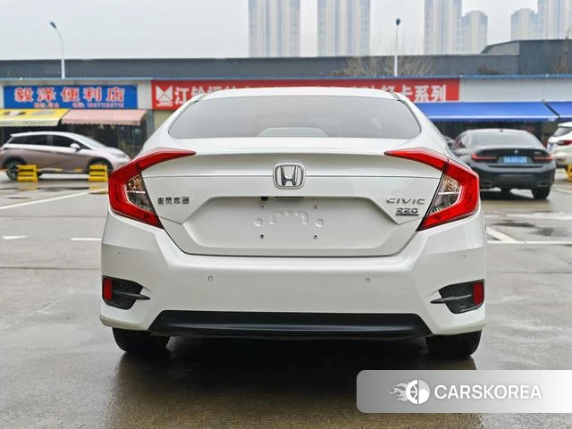 Honda Civic id 4276110 из Китая 8