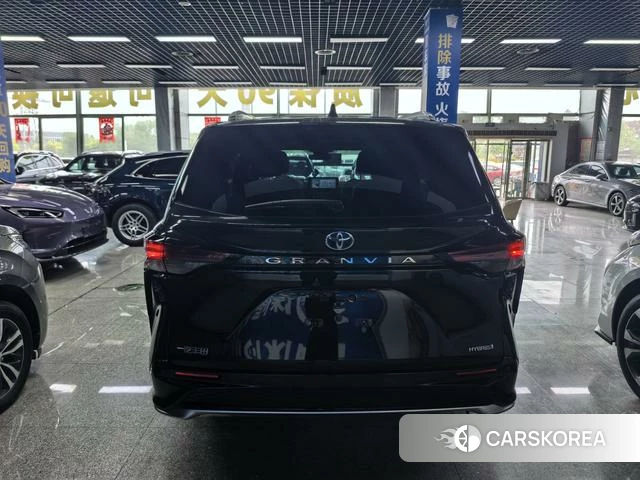 Toyota Grevia id 4276555 из Китая 8