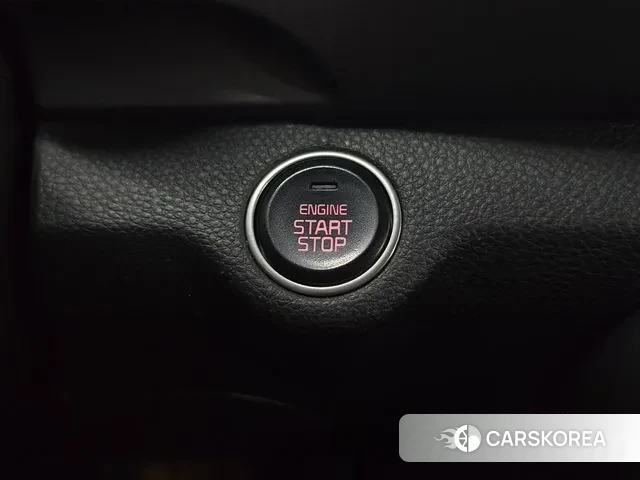 Kia Stonic id 2976843 из Кореи 18