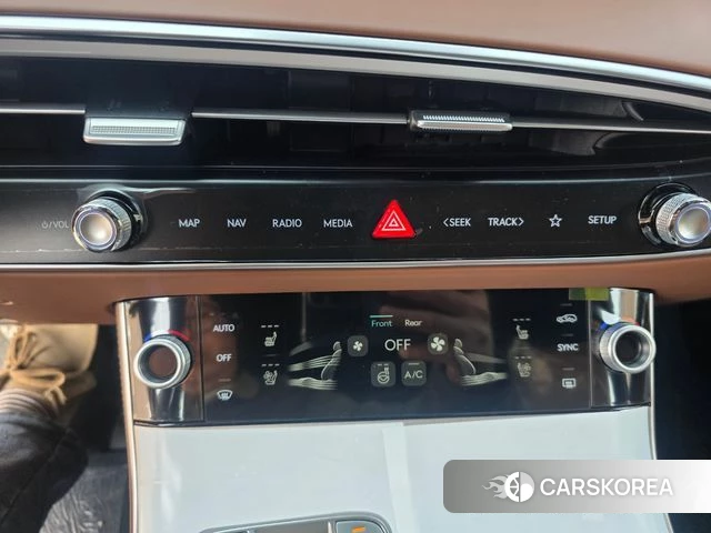 Genesis GV70 id 3786025 из Кореи 16