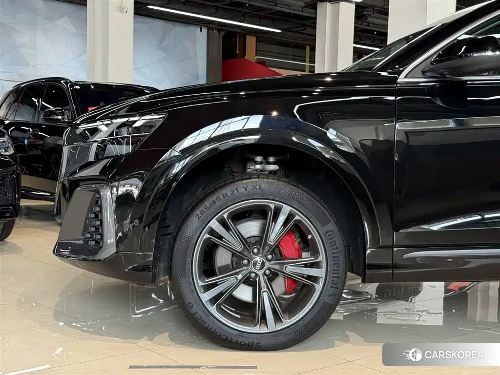 Audi Q8 id 4576662 из Китая 24