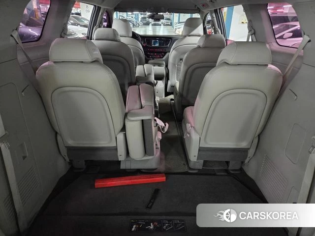 Kia All New Carnival id 4285950 из Кореи 18