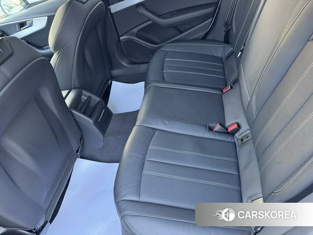 Audi A4L id 4366185 из Китая 18