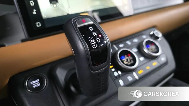 Land Rover Defender (L663) id 3786539 из Кореи 18