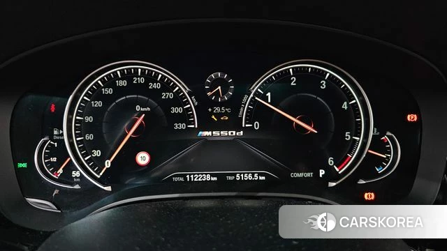 BMW 5 Series (G30) id 4574553 из Кореи 31
