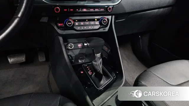 Kia The New Niro id 3578035 из Кореи 18