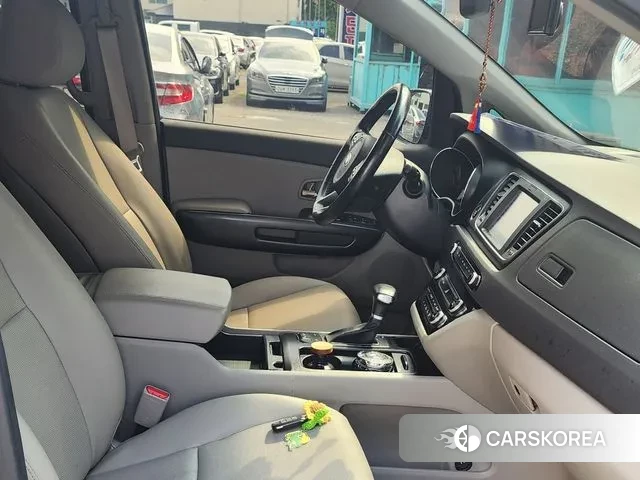 Kia All New Carnival id 3019050 из Кореи 16