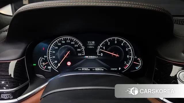 BMW 7 Series (G11) id 3198766 из Кореи 18