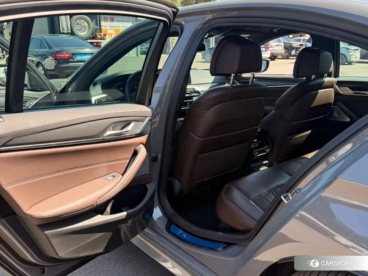 BMW 5 series id 4576833 из Китая 8