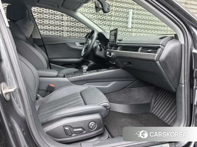 Audi A4L id 3939343 из Китая 17