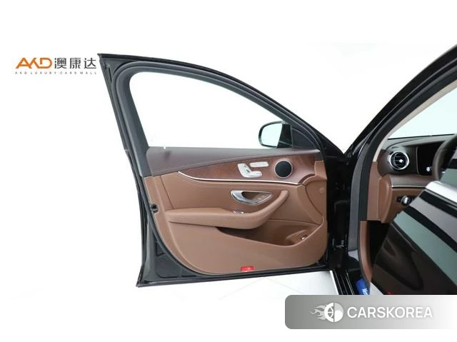 Mercedes-Benz E-class id 4238936 из Китая 8