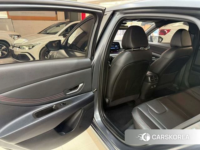 Hyundai Elantra id 4329006 из Китая 21