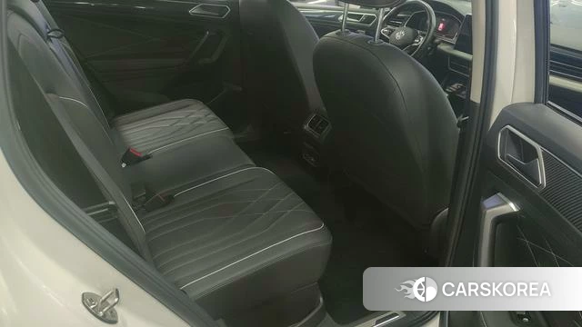 Volkswagen Tiguan L id 4353248 из Китая 9
