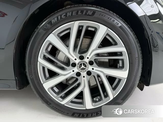 Mercedes-Benz E-class id 4278751 из Китая 26