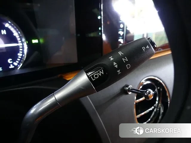 Rolls-Royce Ghost 2nd Generation id 3360232 из Кореи 18