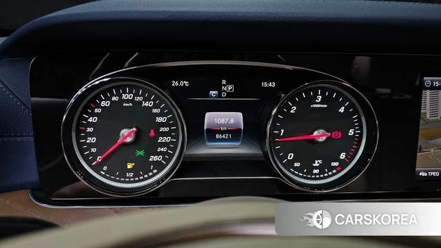 Mercedes-Benz E-Class W213 id 4574487 из Кореи 18
