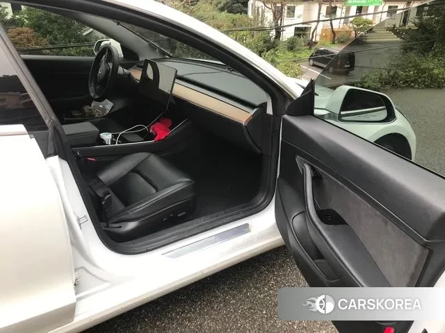 Tesla Model 3 id 3236286 из Кореи 8