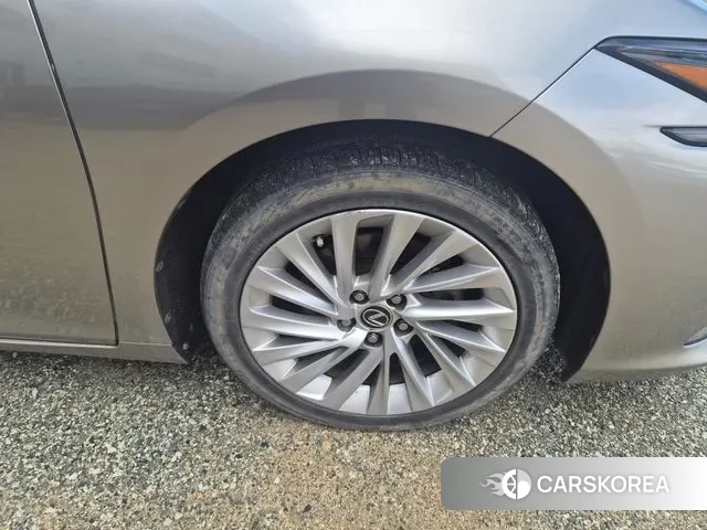 Lexus ES300h 7th generation id 3754268 из Кореи 11