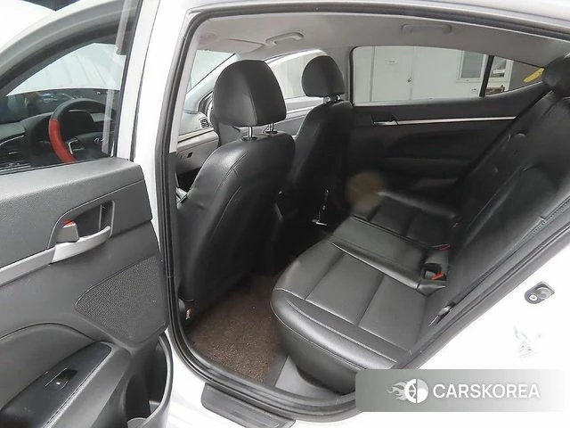 Hyundai Avante AD id 3905971 из Кореи 18