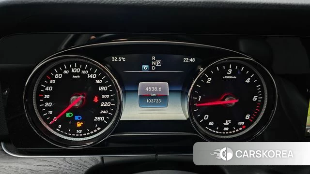Mercedes-Benz E-Class W213 id 4605440 из Кореи 31
