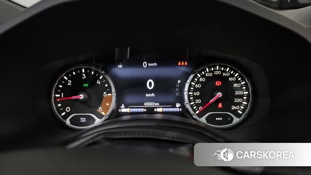 Jeep Renegade id 4465026 из Кореи 33