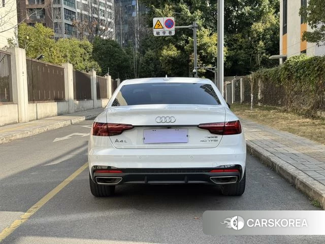 Audi A4L id 4301182 из Китая 19