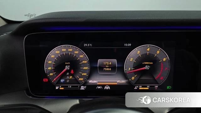 Mercedes-Benz E-Class W213 id 4632630 из Кореи 32