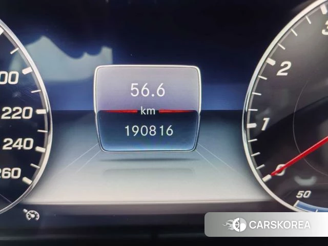 Mercedes-Benz E-class id 4215563 из Китая 8