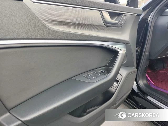 Audi A6L id 4254073 из Китая 12