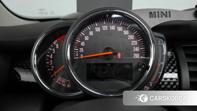 Mini Cooper S id 4318117 из Кореи 32