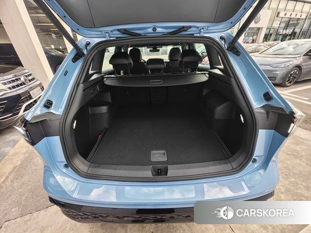 Volkswagen Tiguan L id 4300364 из Китая 8