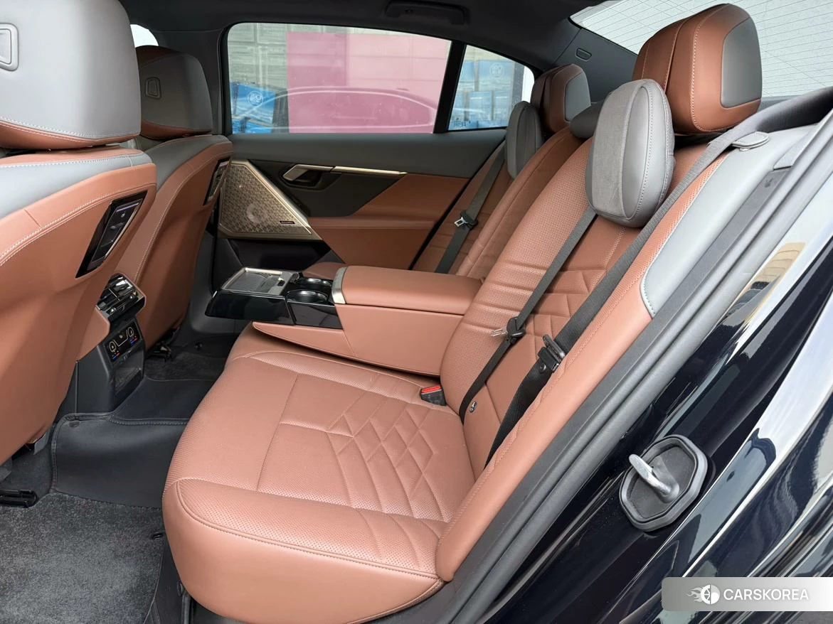 BMW 5 series id 4453892 из Китая 8