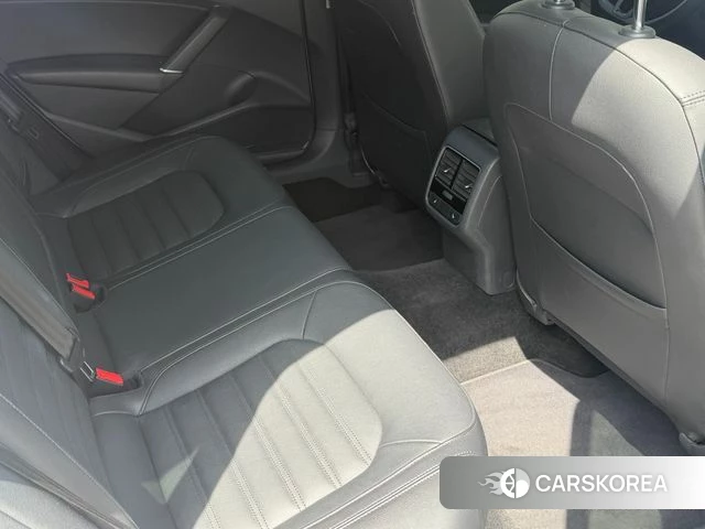 Volkswagen The New Passat id 3982223 из Кореи 18