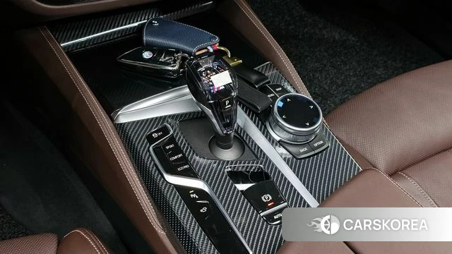 BMW 5 Series (G30) id 3940451 из Кореи 18