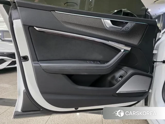 Audi S7 (4K) id 3689567 из Кореи 9