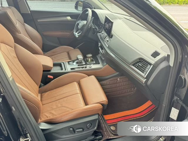 Audi Q5L id 4300902 из Китая 12
