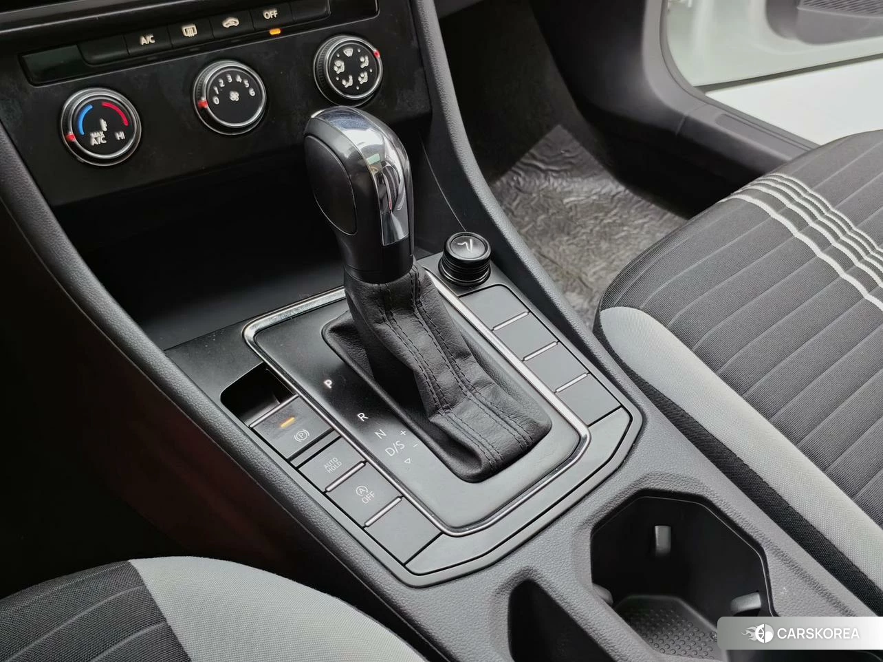 Volkswagen Bora id 4514876 из Китая 17