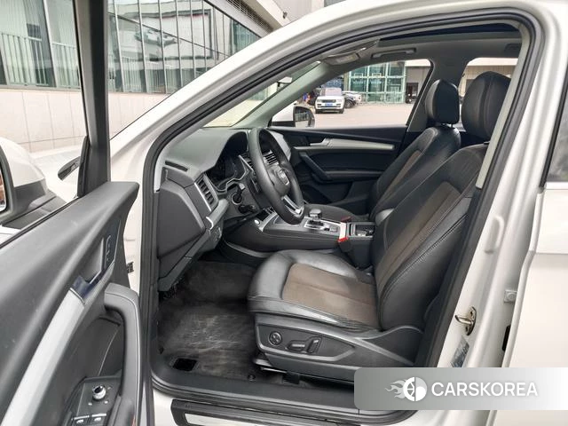 Audi Q5L id 3939267 из Китая 15