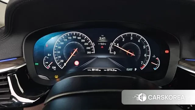 BMW 5 Series (G30) id 3489430 из Кореи 18