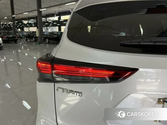 Toyota Highlander id 4257436 из Китая 21
