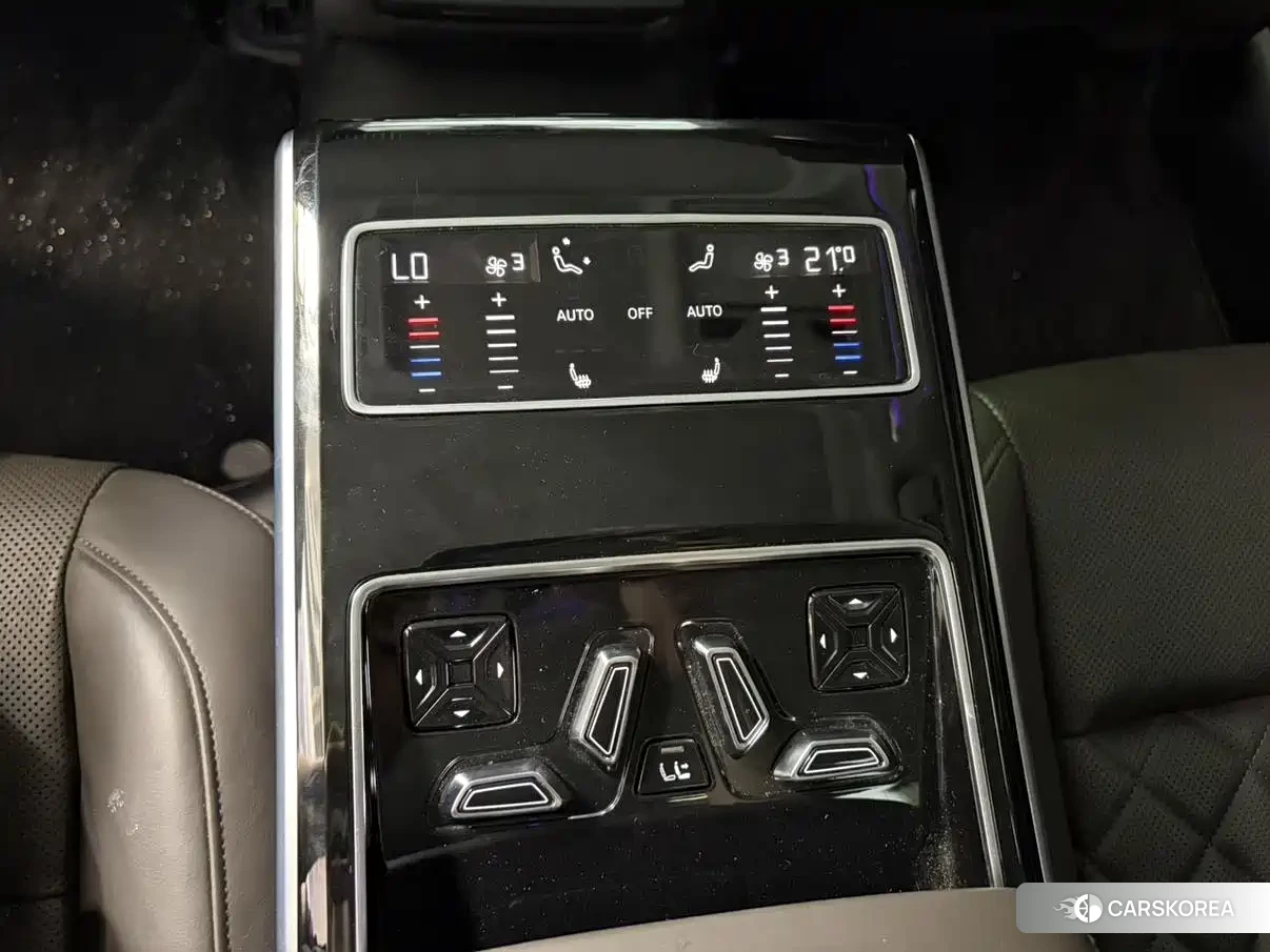 Audi A8 id 4686176 из Китая 18