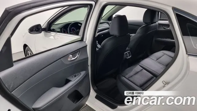 Kia Come New K3 id 2691961 из Кореи 18