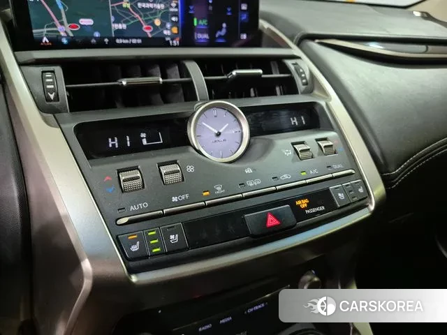 Lexus NX300h id 3568657 из Кореи 18