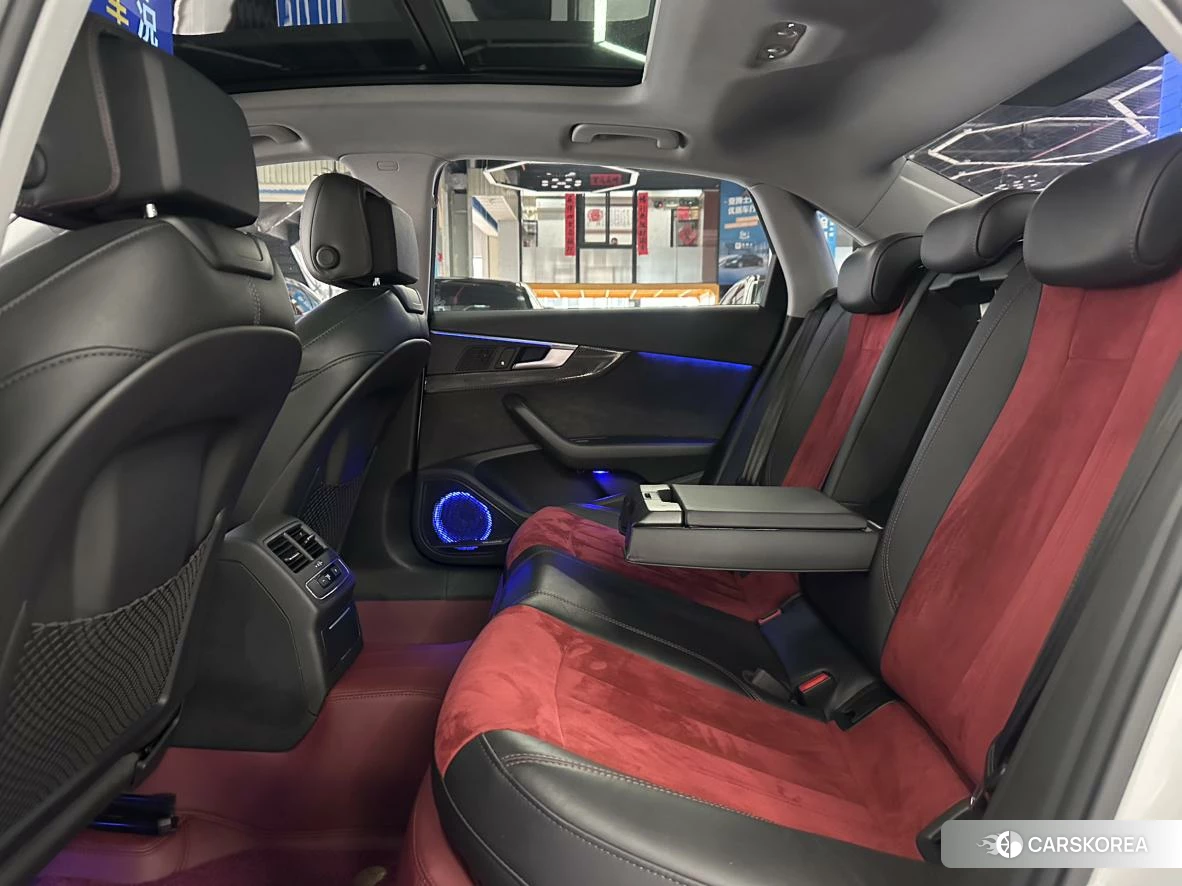 Audi A4L id 4473620 из Китая 14