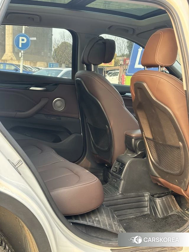 BMW X1 id 4313800 из Китая 13