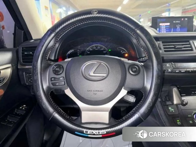 Lexus CT200h id 4543645 из Кореи 18