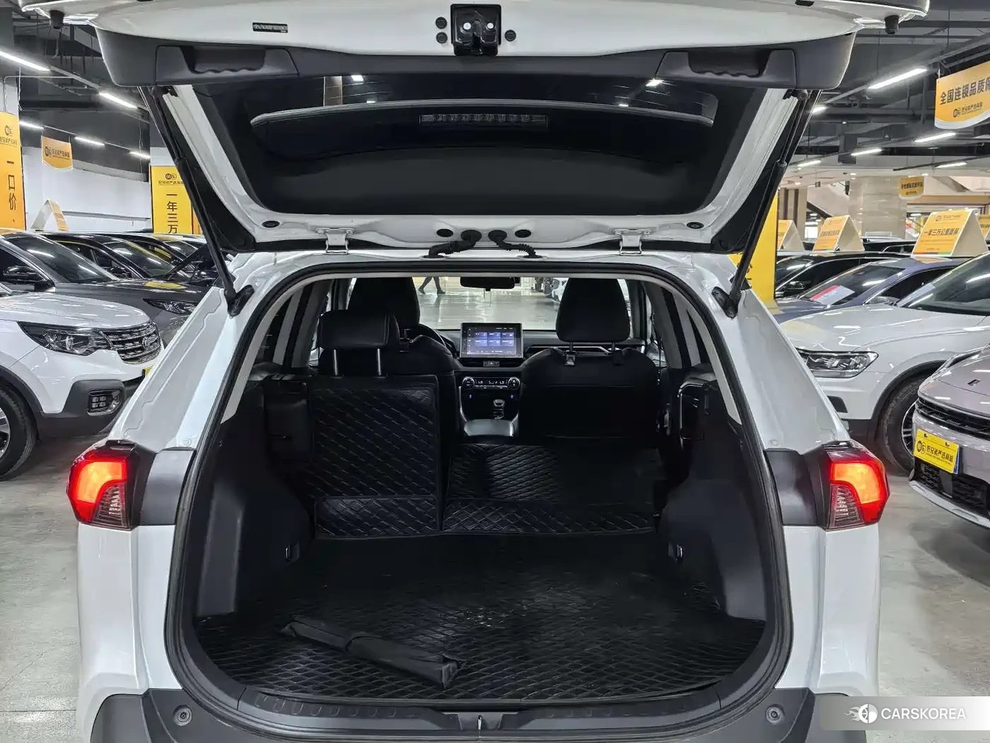 Toyota RAV4 id 4589369 из Китая 8