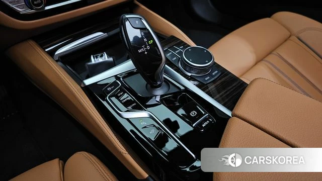 BMW 5 Series (G30) id 3953475 из Кореи 18